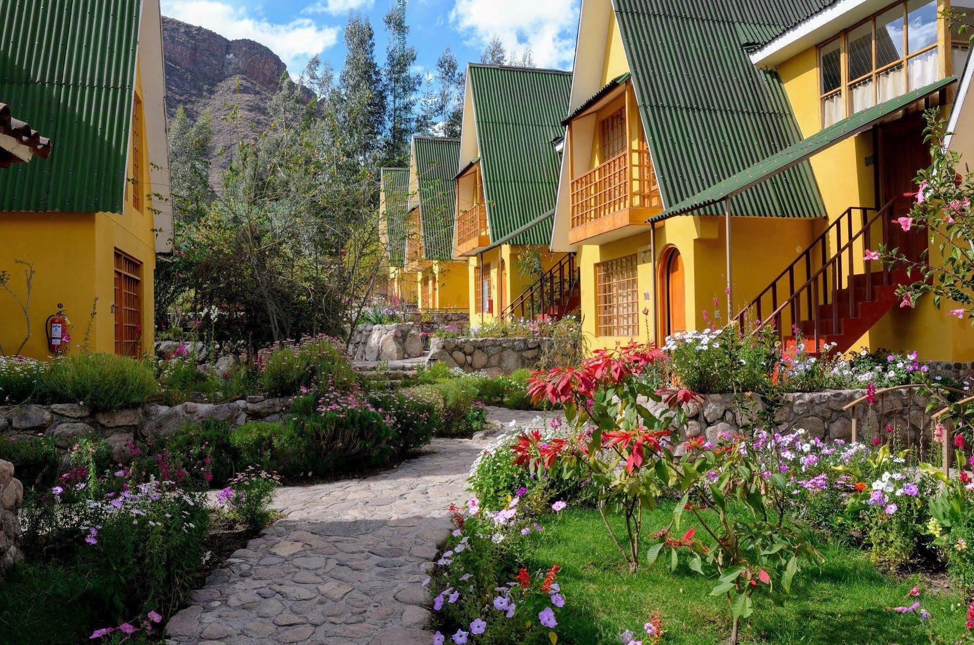Amaru Valle Hotel Urubamba Exterior photo