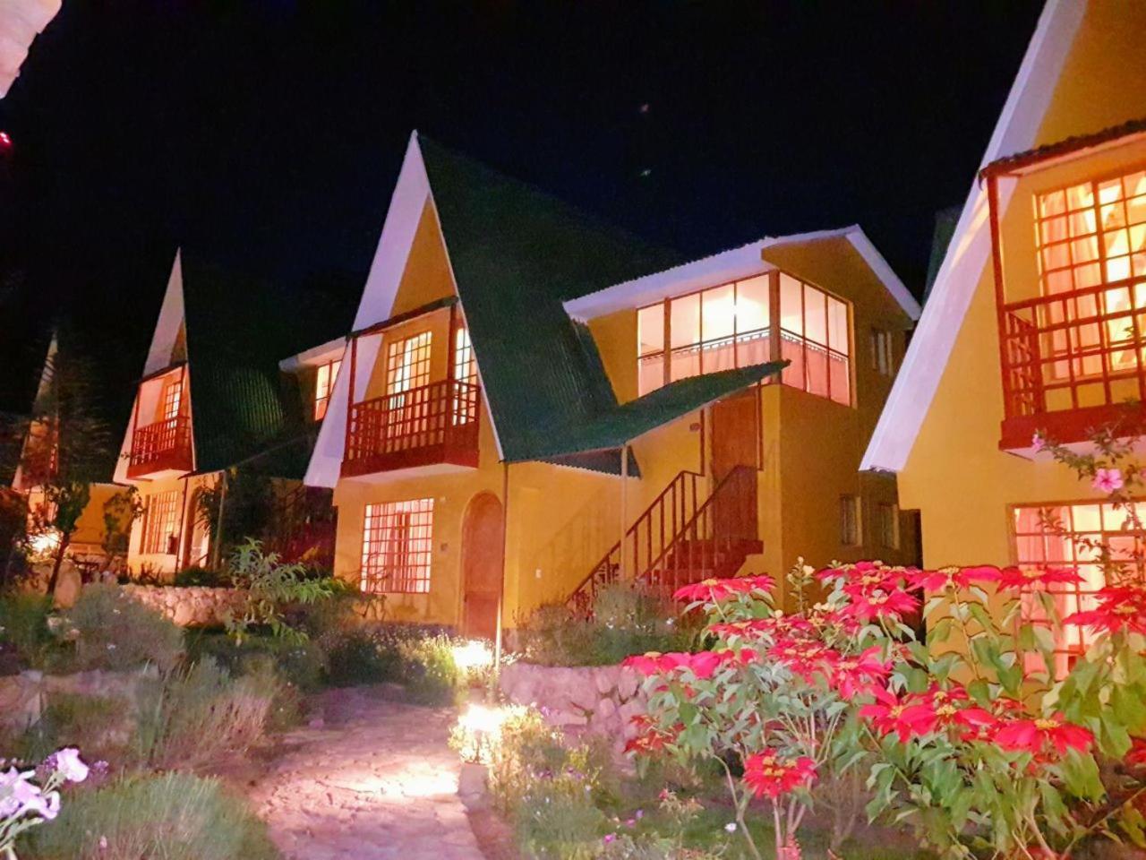 Amaru Valle Hotel Urubamba Exterior photo